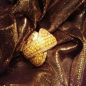 😍😘 Yellow Diamond Ring